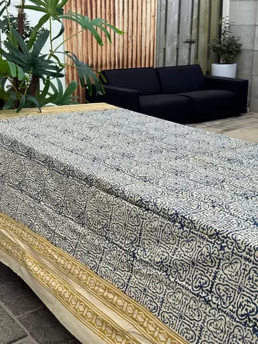 Blauw met goudkleurige rand (nieuw)